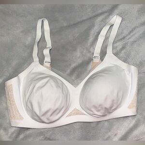 Honey love 1x White cross over astral comfort bra lace 40 c/D wireless smoothing